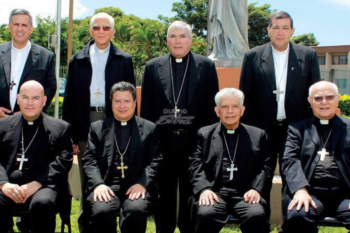 Costa Rica obispos templos