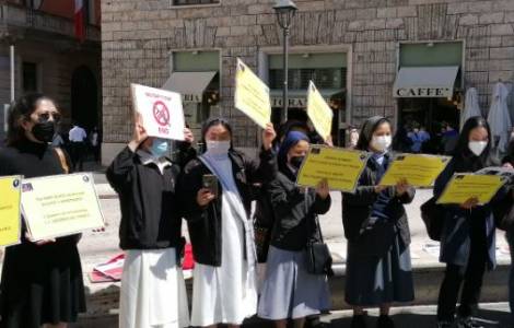 Priests Nuns Peace Myanmar