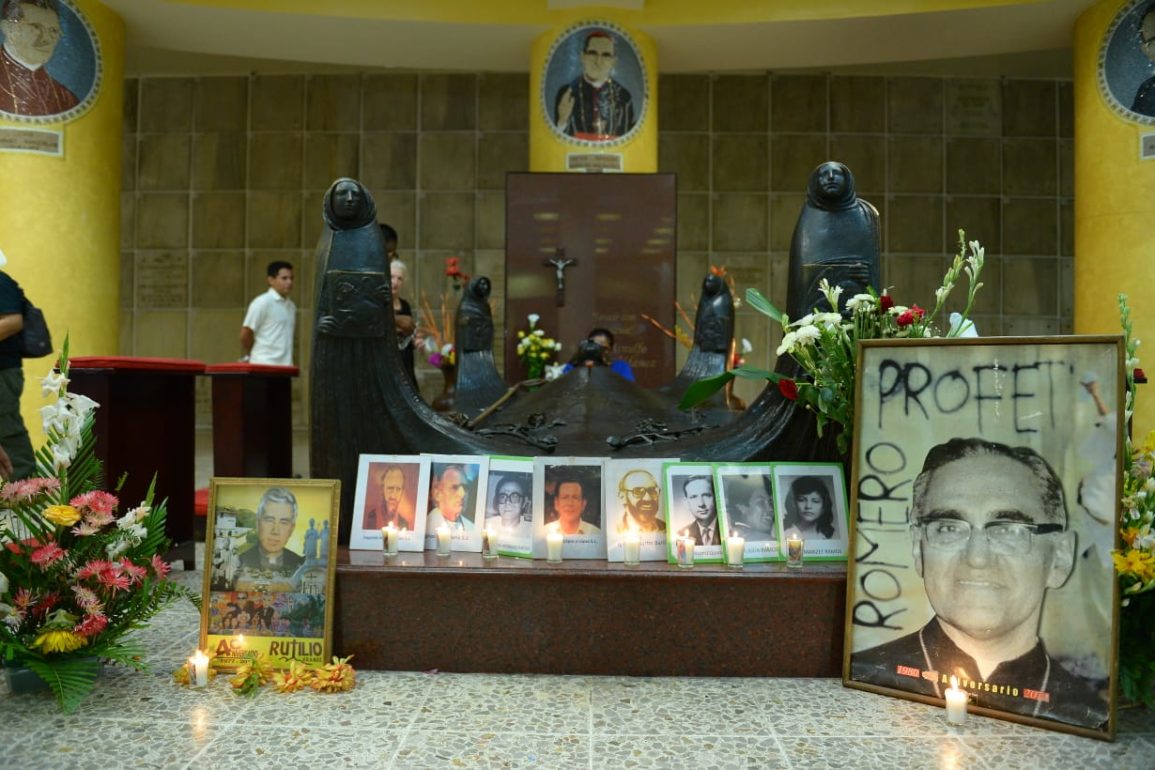 104 natalicio Óscar Romero