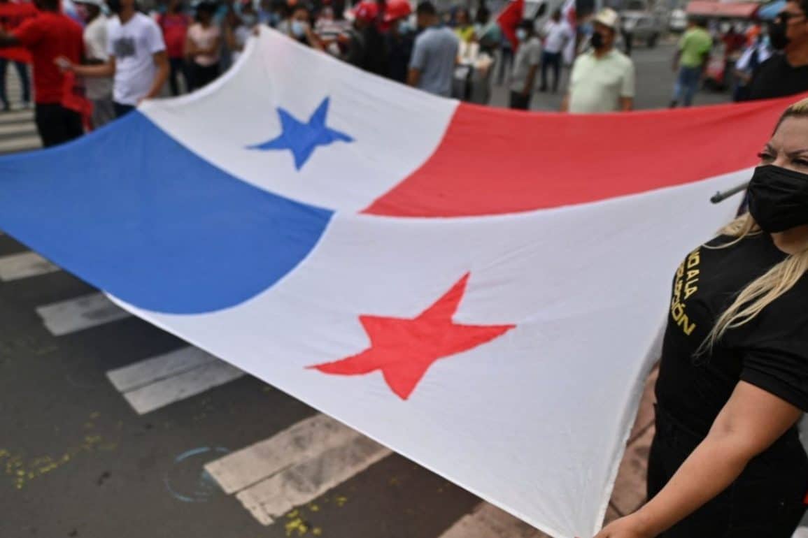 Panamá Ulloa sociedad corrupta