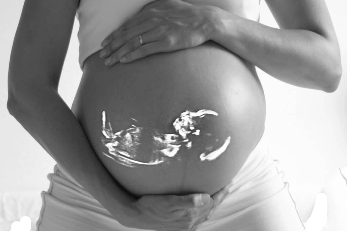 Bioética atentado vida embrión