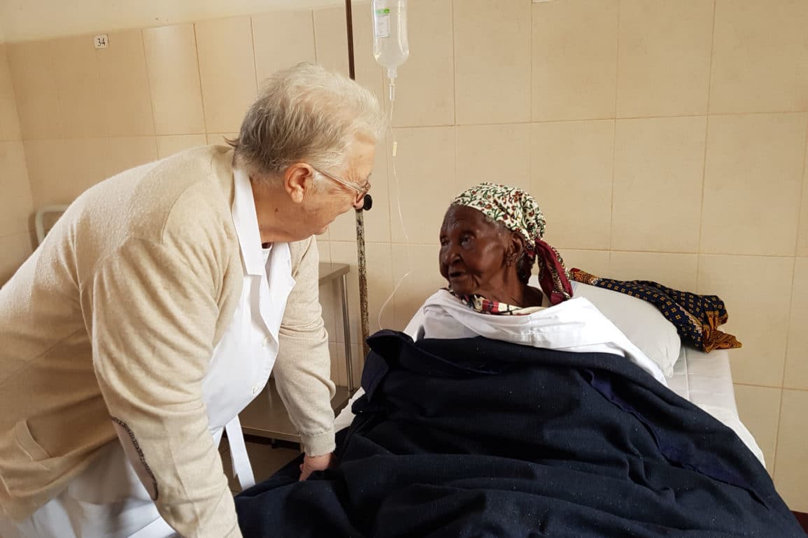 Mozambique ayuda hospital