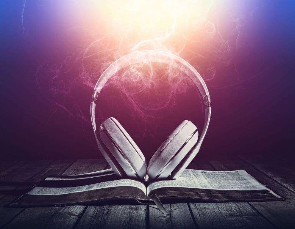 ‘La Biblia en un Año’: Podcast para guiar a católicos por las Escrituras