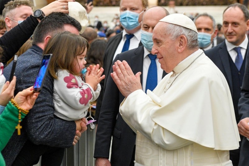 Papa adversidades valentía confianza