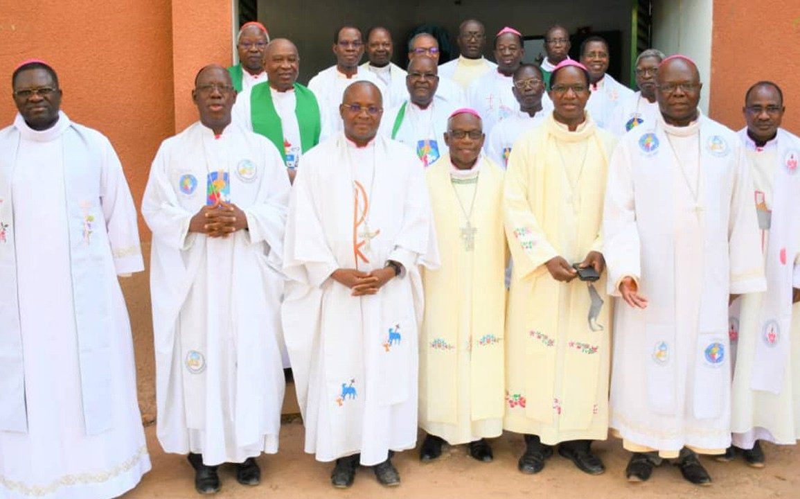 Obispos Burkina Faso bien