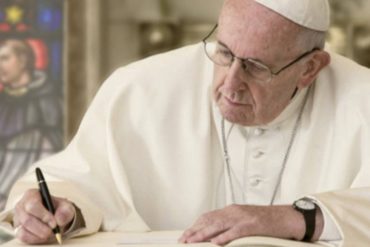 El Papa a obispos: La Iglesia, “llamada a interceder ante el Príncipe de la  paz” – Exaudi