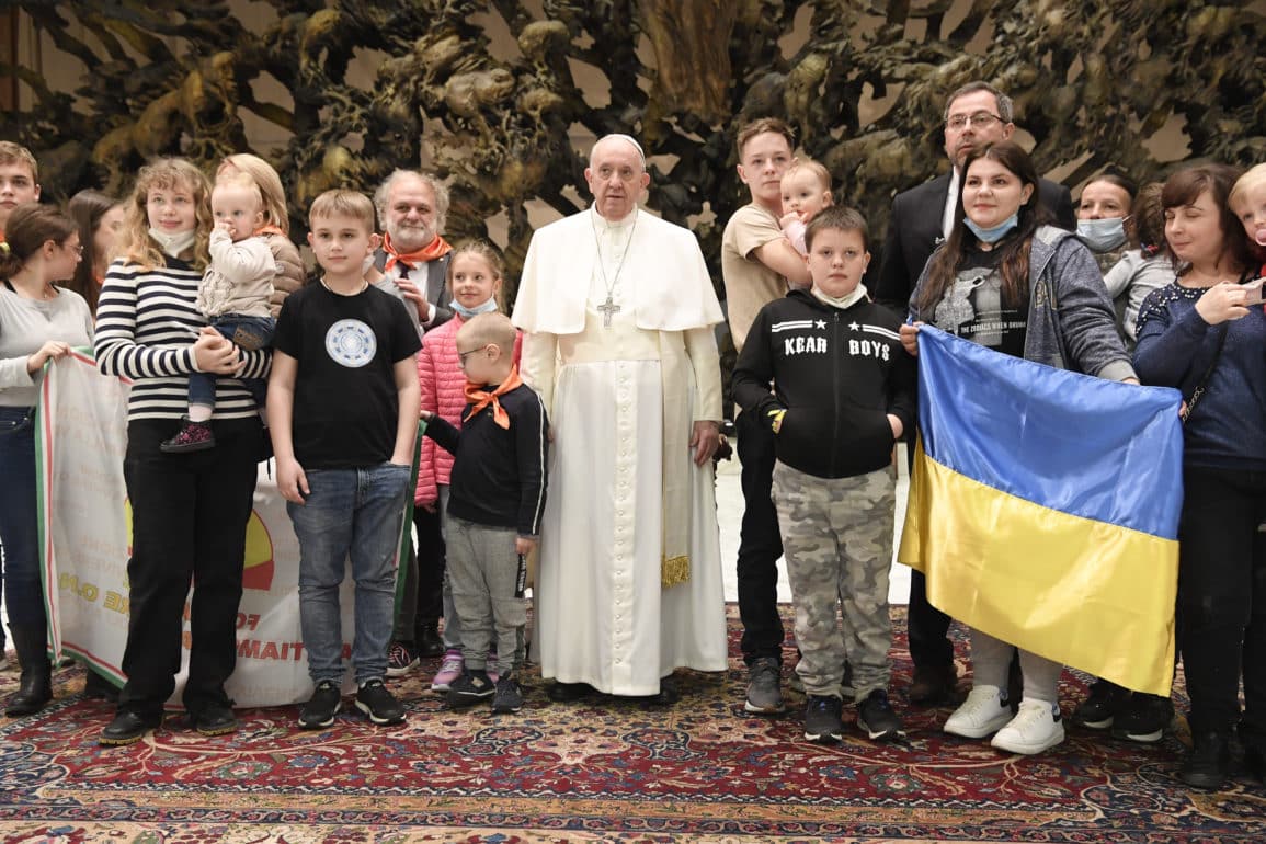Papa Ucrania defensa vida