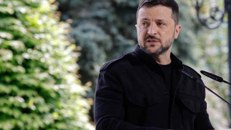 Llamada telefónica entre León XIV y Zelensky, el Presidente: He invitado al Papa a Ucrania