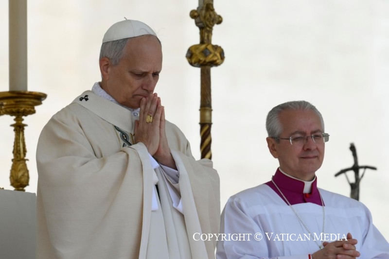 León proclama el Evangelio del amor, de la unidad, de la compasión, de la fraternidad, de un Dios que nos quiere como una sola familia