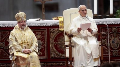 León XIV: “Comparto vuestro dolor y deseo una comunión plena”