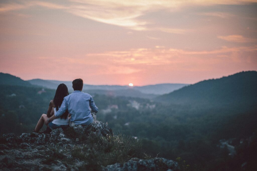 Fe en pareja: Cómo amar y acompañar cuando uno cree y el otro no